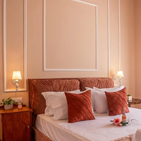 Anmi Hospitality 干尼亞