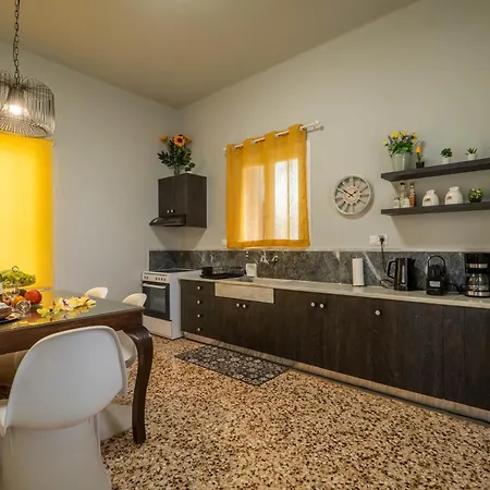 Anmi Hospitality * Chania (Crete)