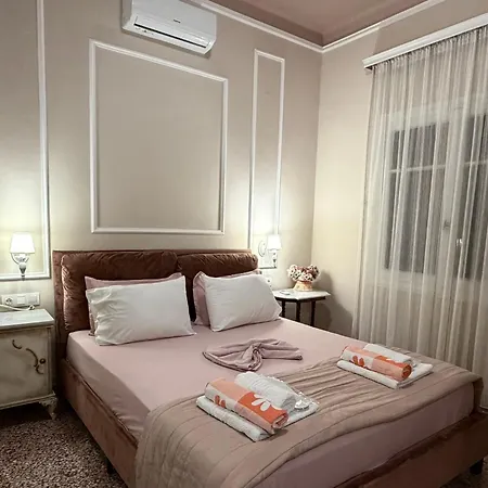 Anmi Hospitality * خانيا